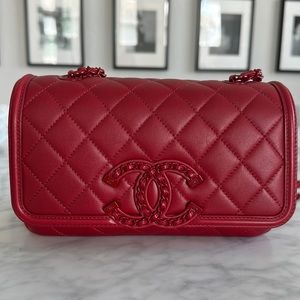 Chanel 2021 cruise collection red flap bag